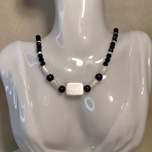 Eclipse Aura Necklace