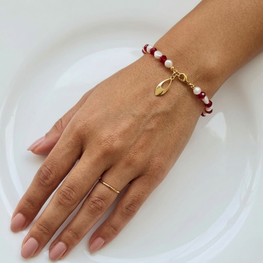 Pearl Rouge Bracelet