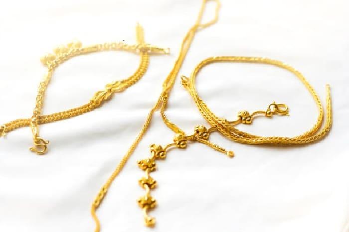 How To Maintain the Beauty of Your Gold-plated Jewelry - GAIA