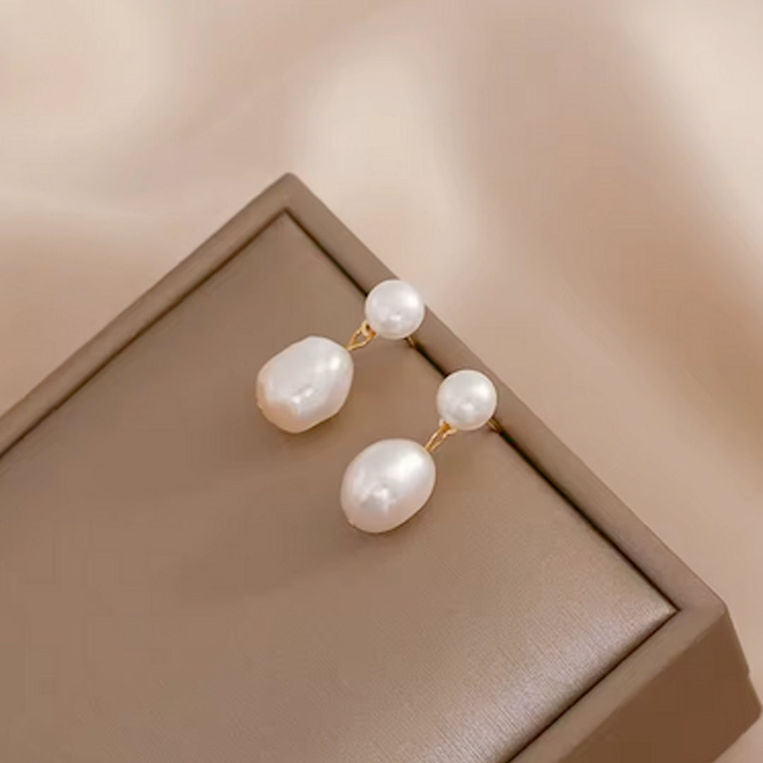 Teardrop pearl earrings