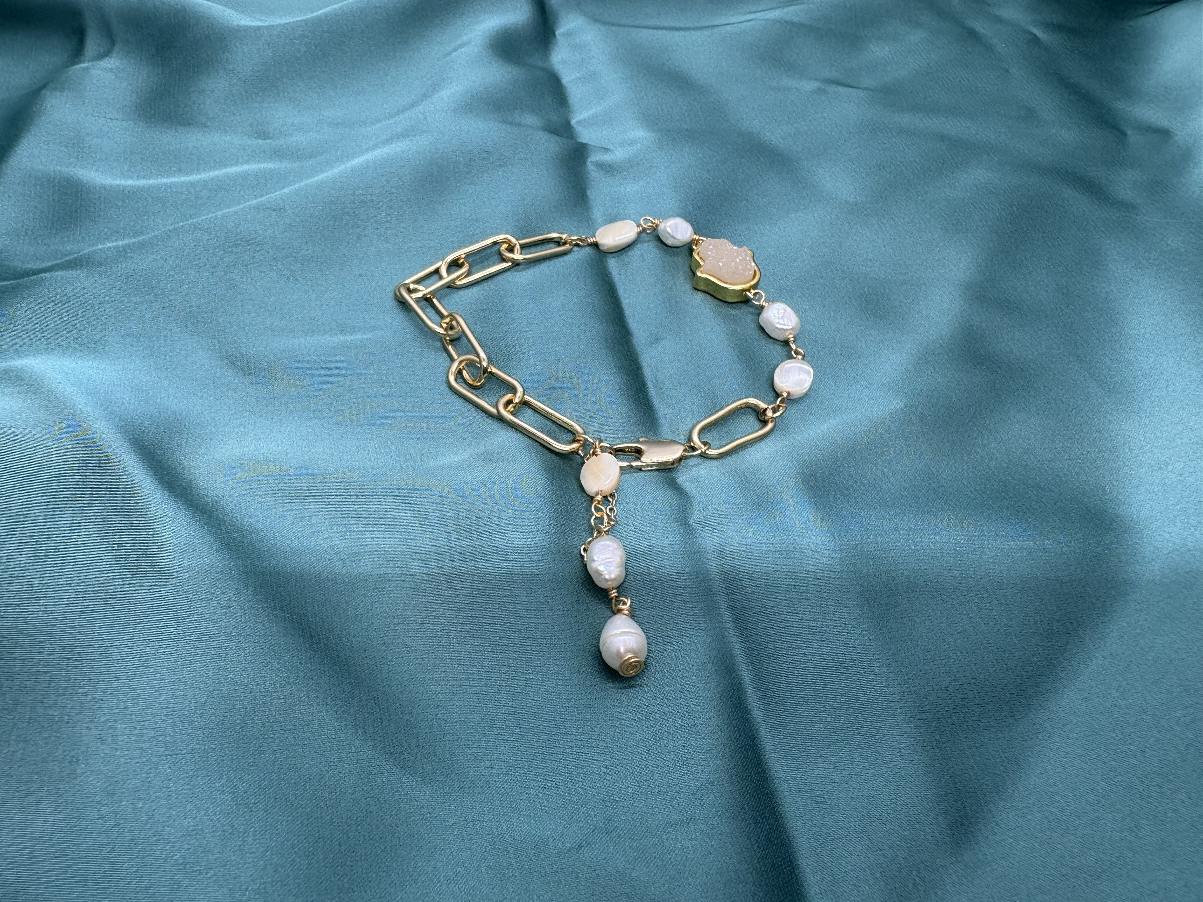 Golden Hand Bracelet - GAIA Global