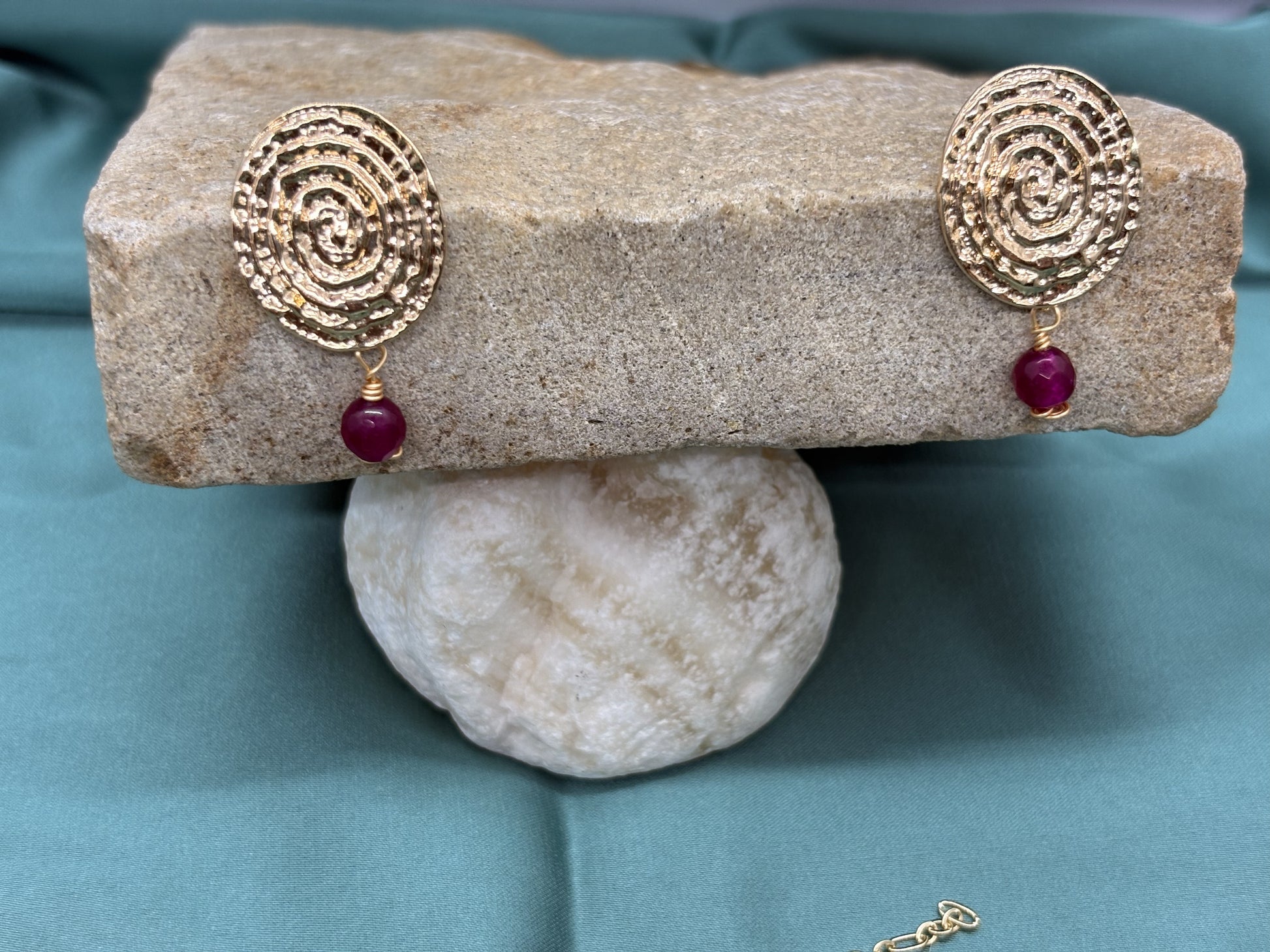 Red Golden Earrings - Earrings - GAIA