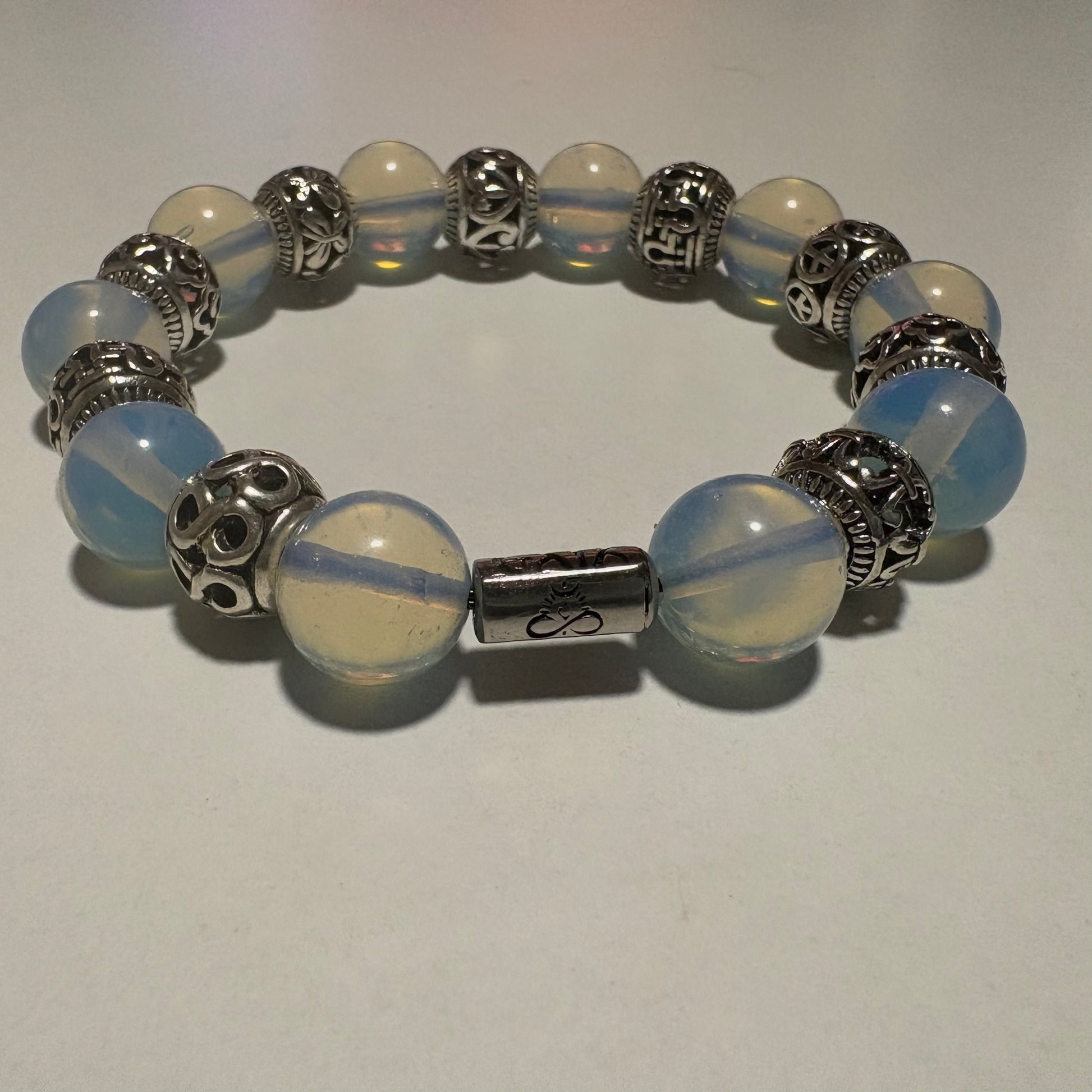 Earth Love Bracelet - Unique & Elegant Design - GAIA