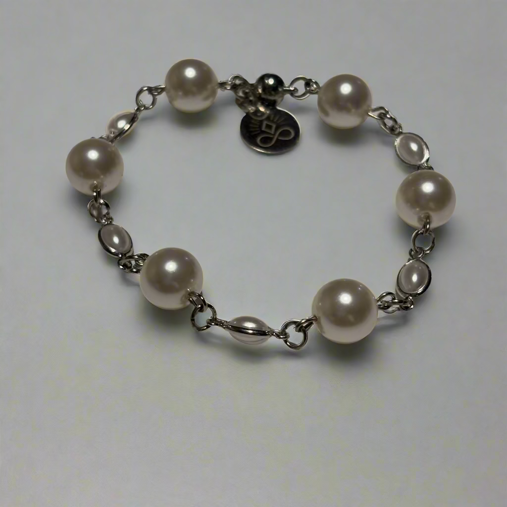 Little Pearl Bracelet