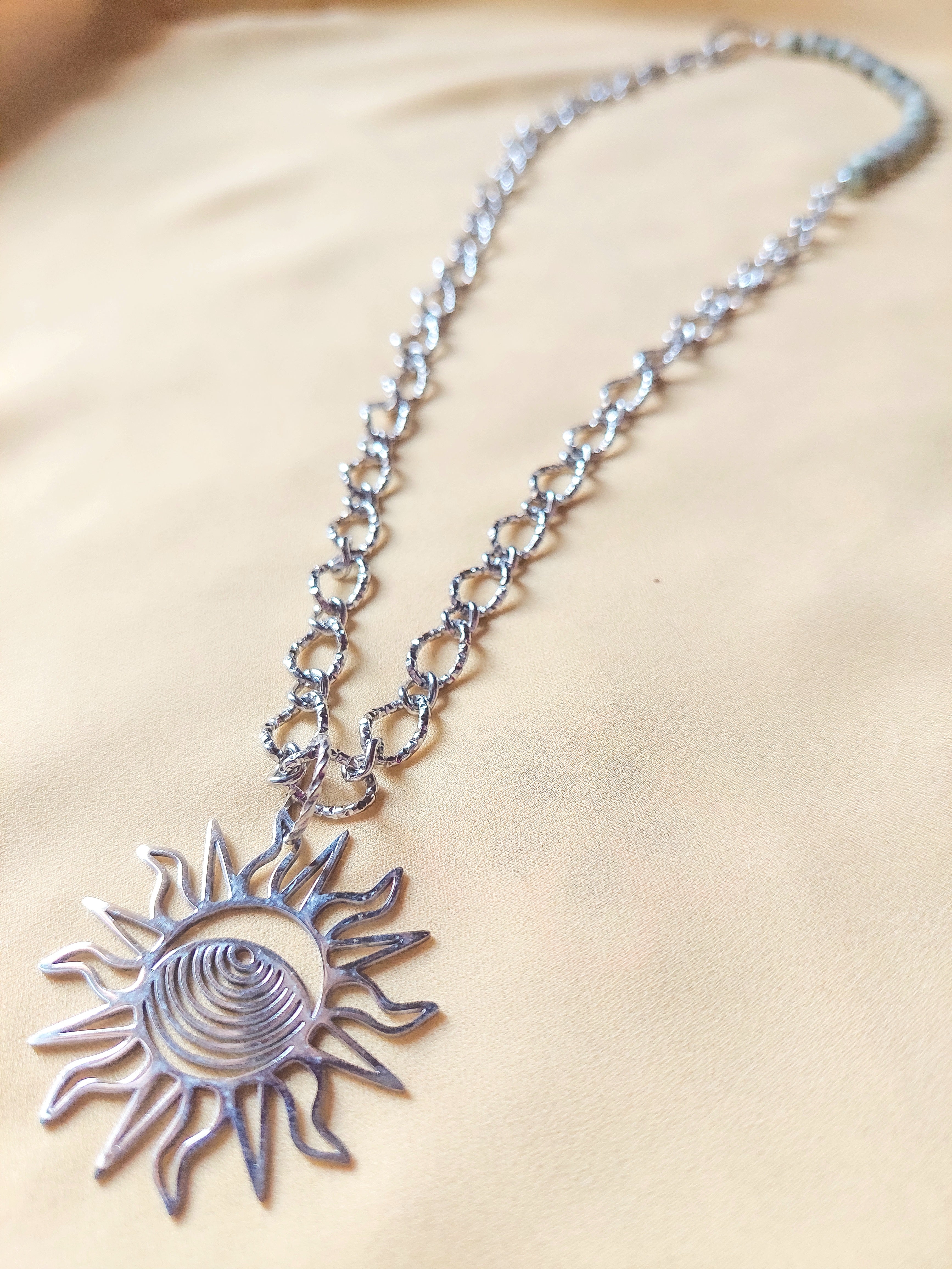 Clarity Necklace - Elegant Leaf Design - GAIA