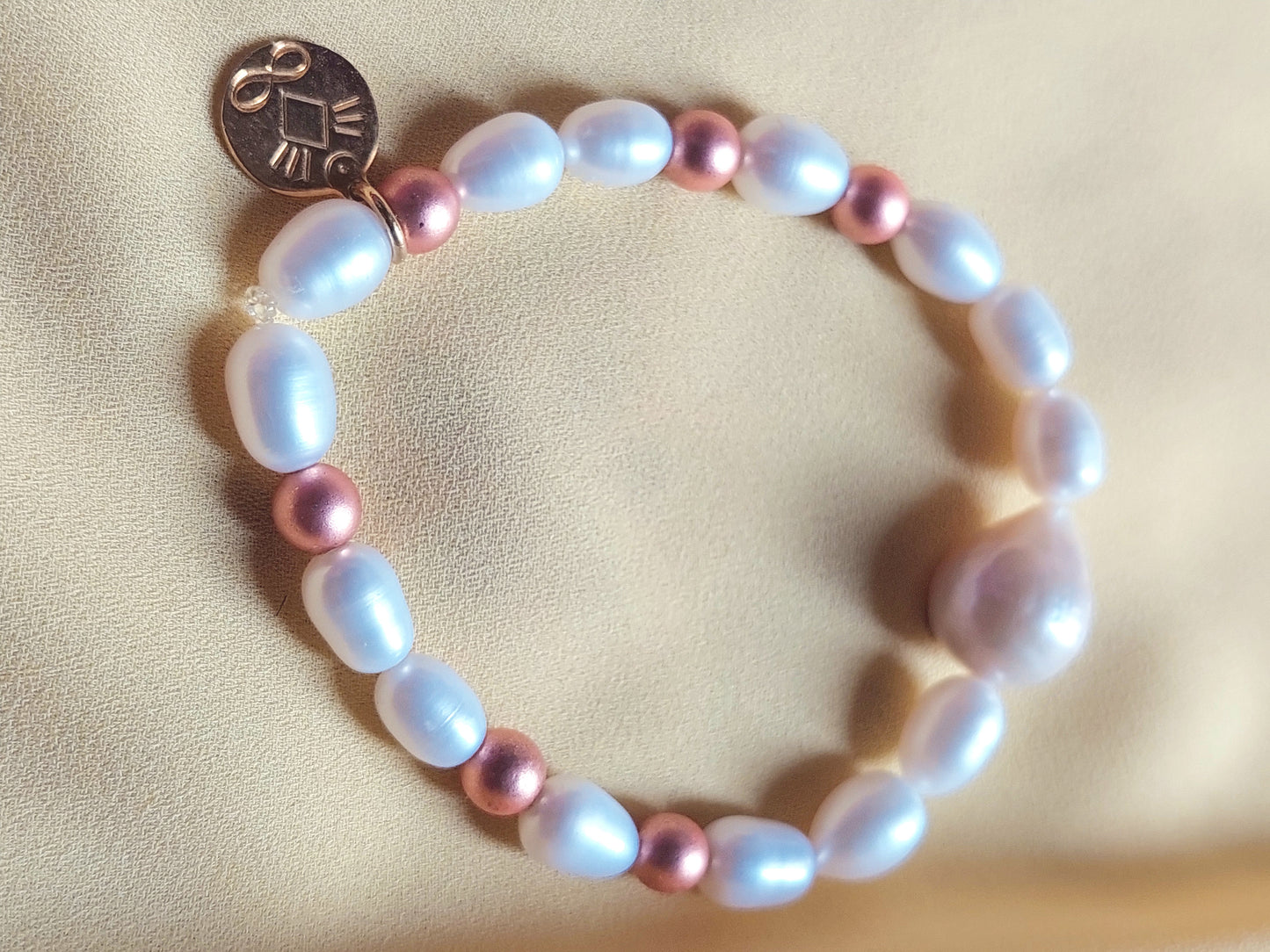 Rose Hematite & White Pearl Bracelet