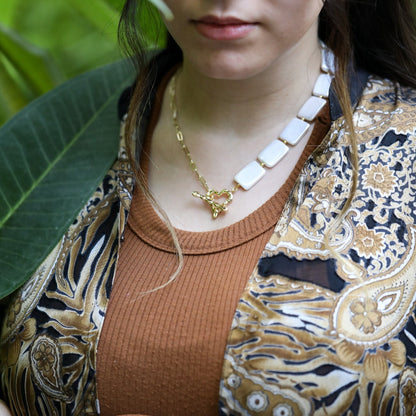 Unveil Your Radiance with the Seashell gold pendant - Necklaces - GAIA
