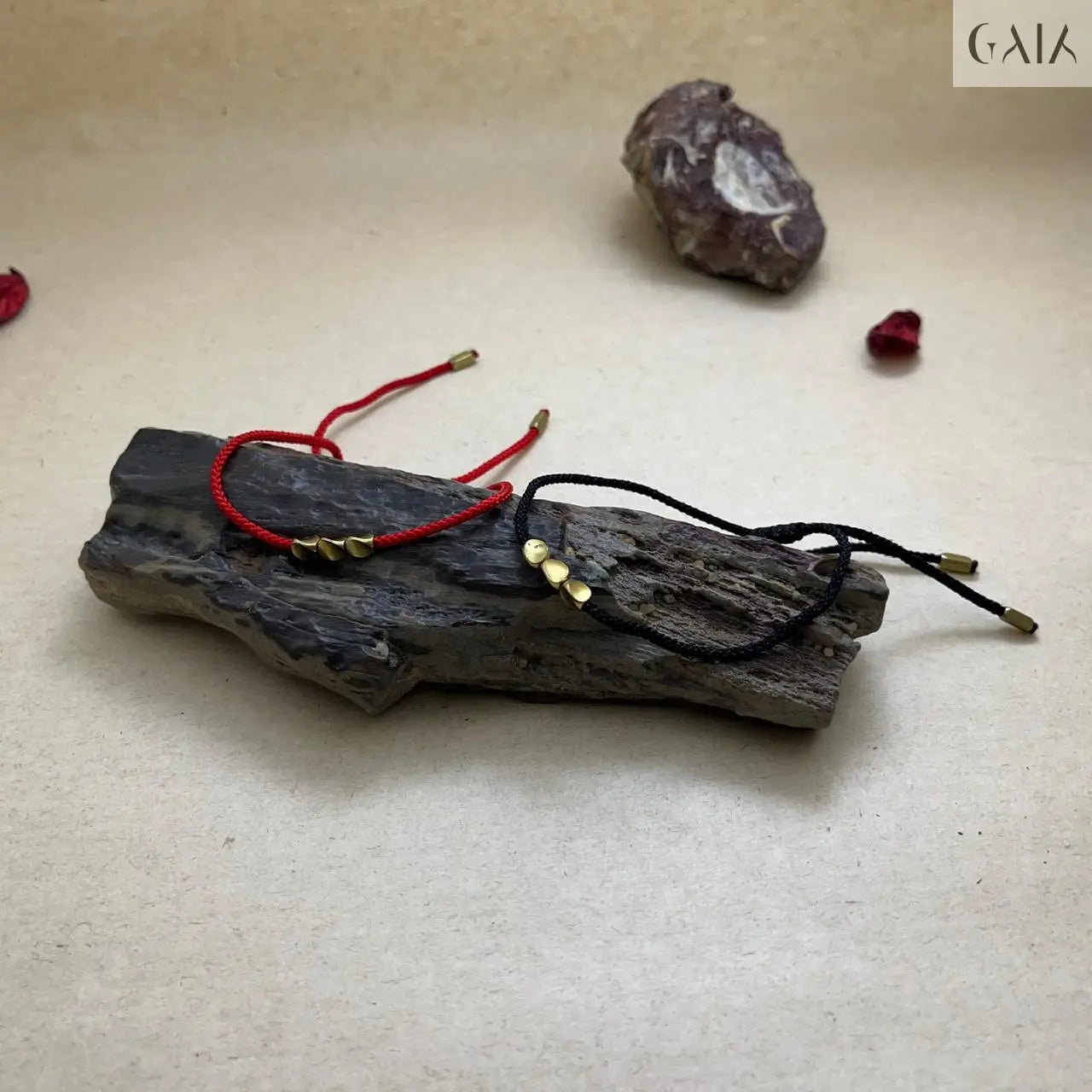 Chic Thread Bracelet - GAIA - Jewellery Store