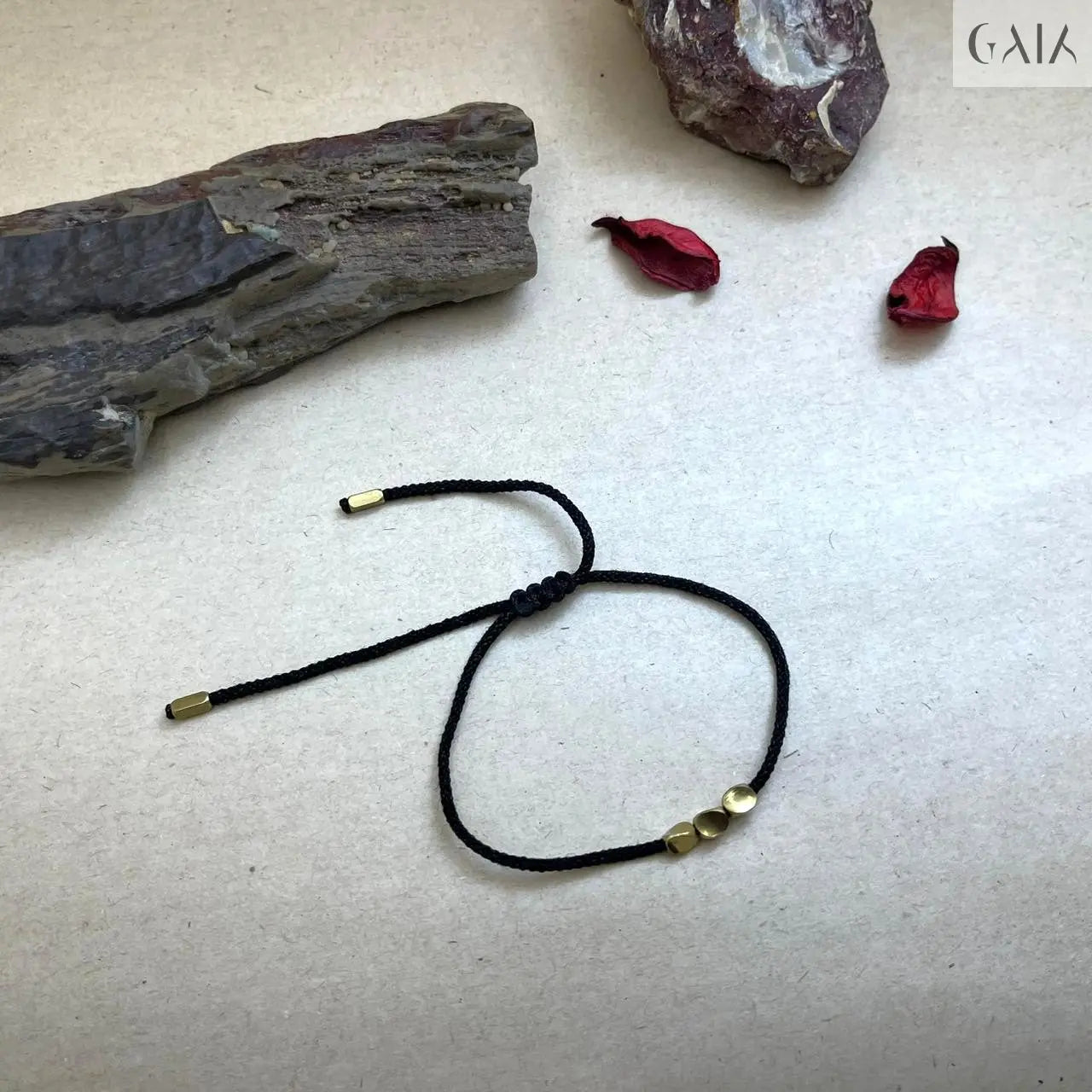 Chic Thread Bracelet - GAIA - Jewellery Store