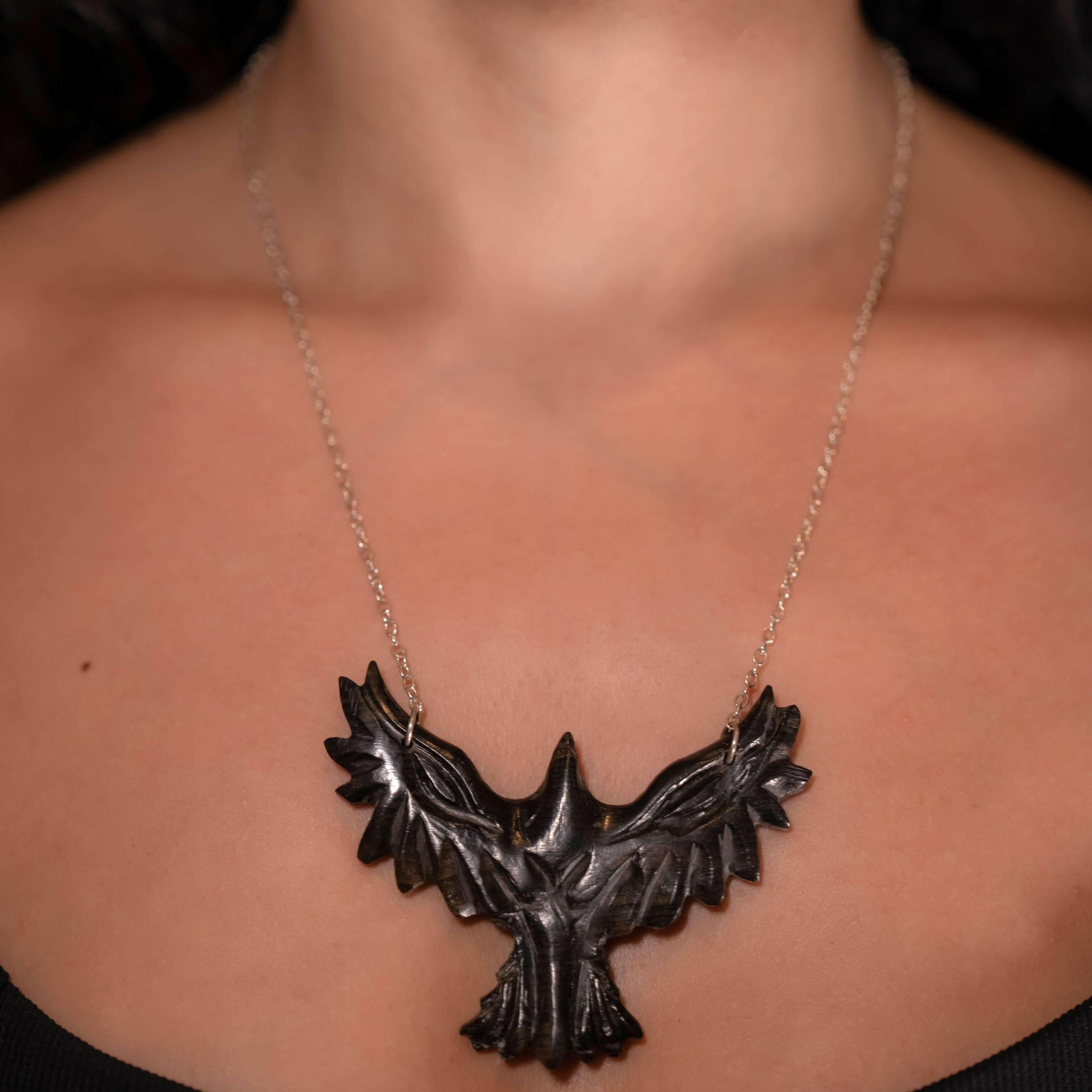 The sparrow necklace