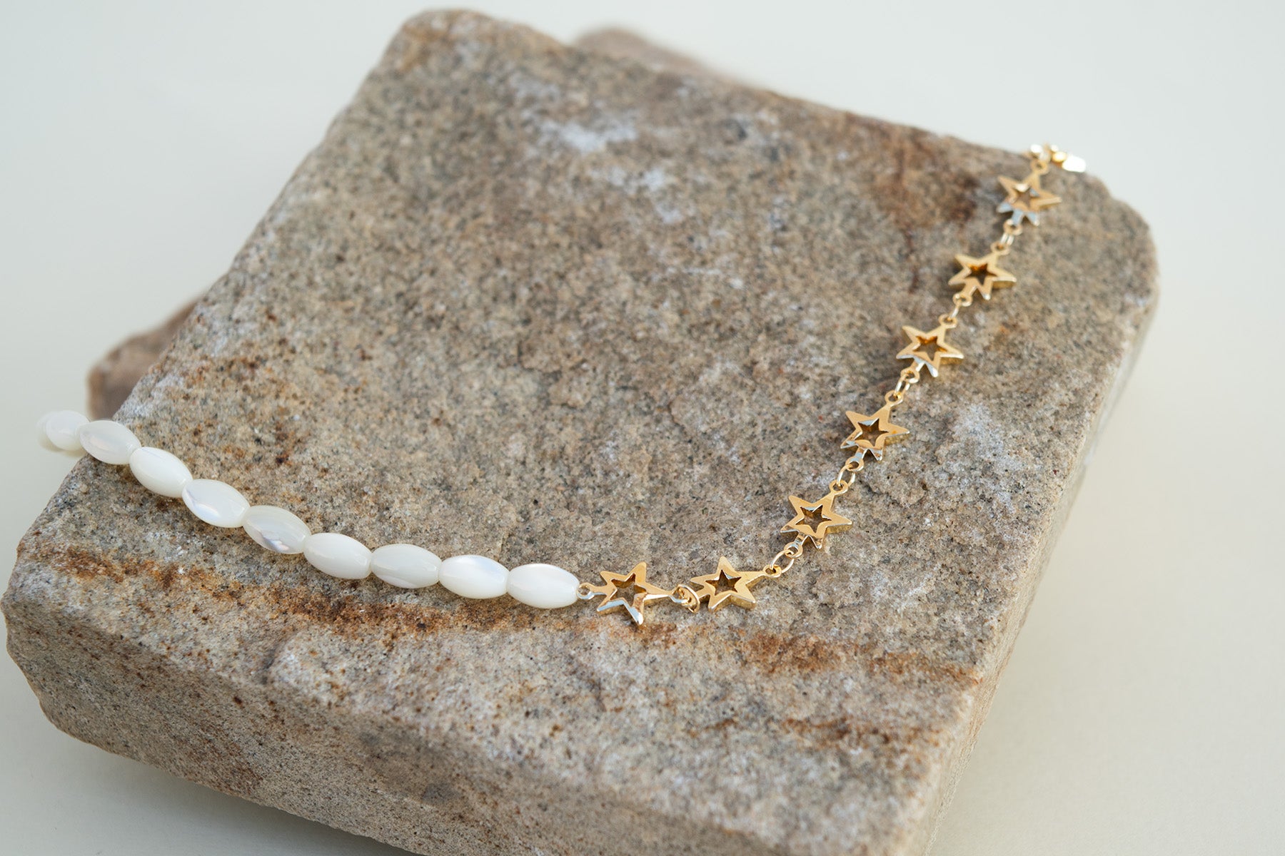 white sea shell necklace