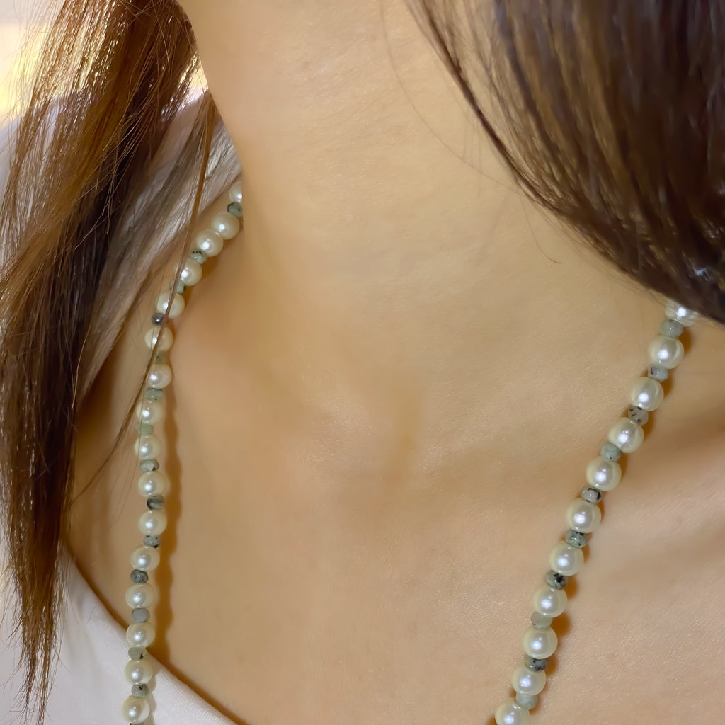 Delicate Pearl Necklace