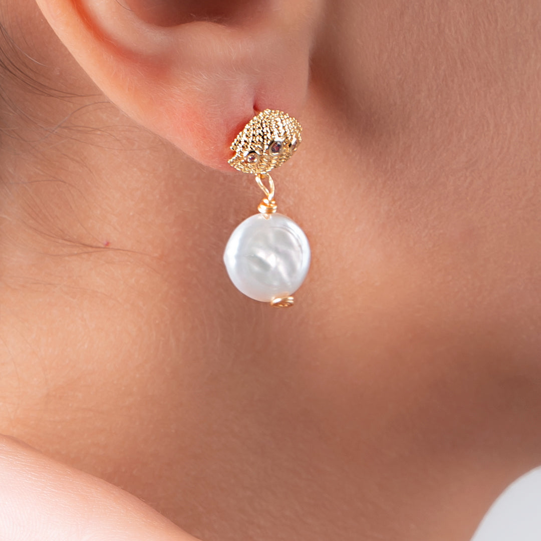 Flawless Pearls Earrings