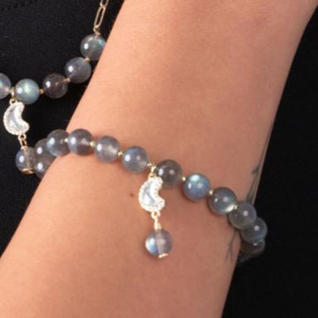 Moon Bracelets with 18K Gold and Labradorite - GAIA Global
