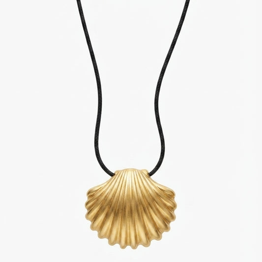 Gilded Shell Amulet