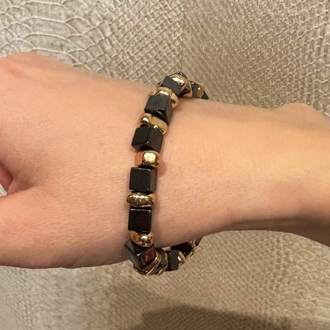 Earth Love Bracelet - Unique & Elegant Design - GAIA