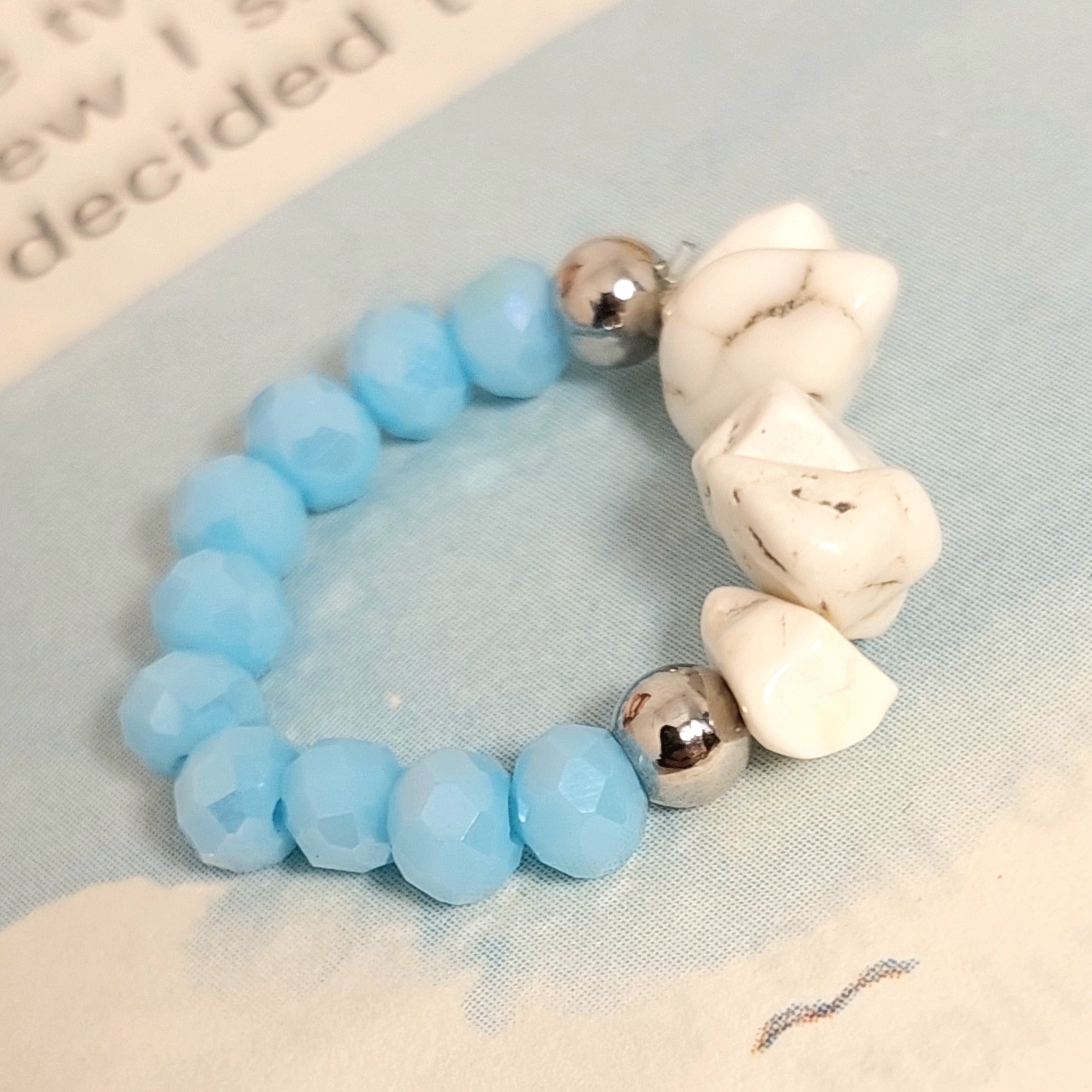 Bague en perles naturelles