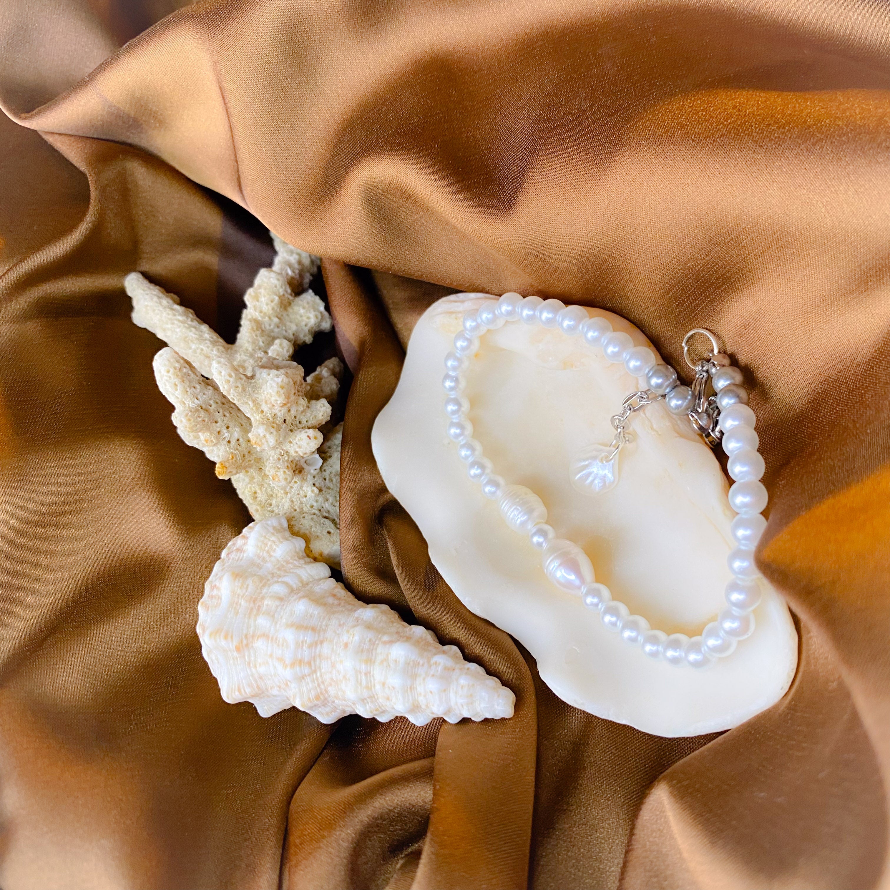 White Pearl Bracelet - GAIA Global