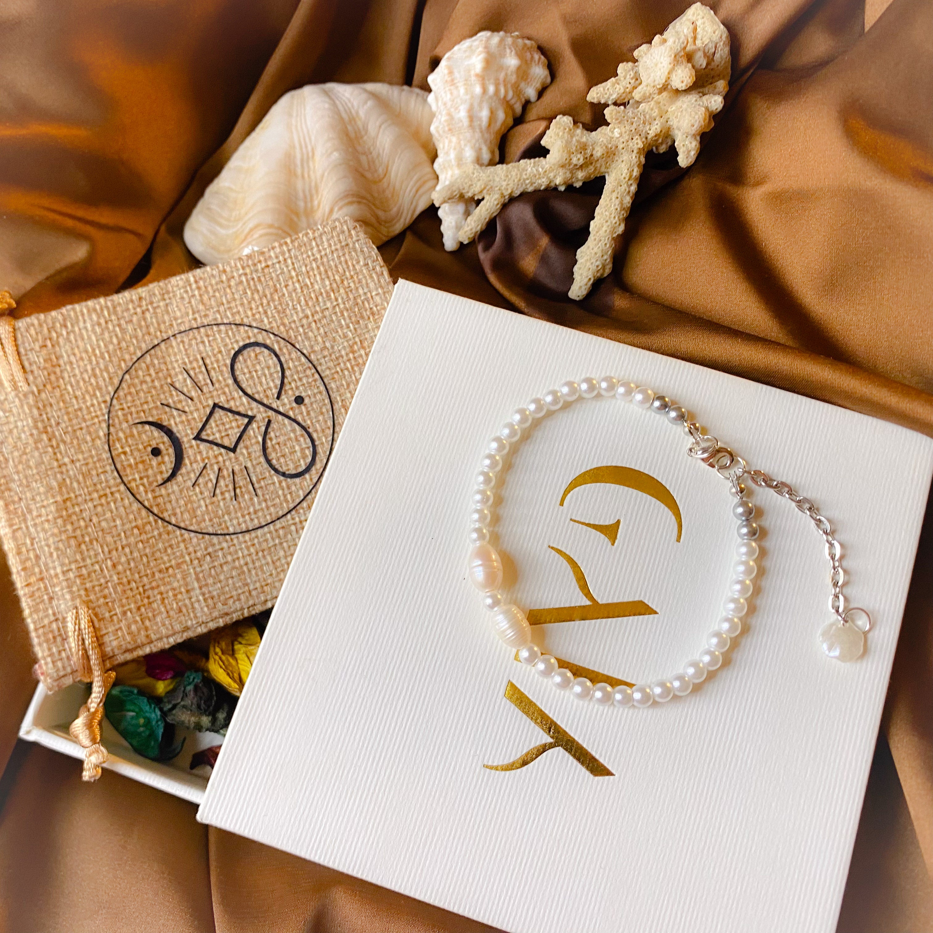 White Pearl Bracelet - GAIA Global