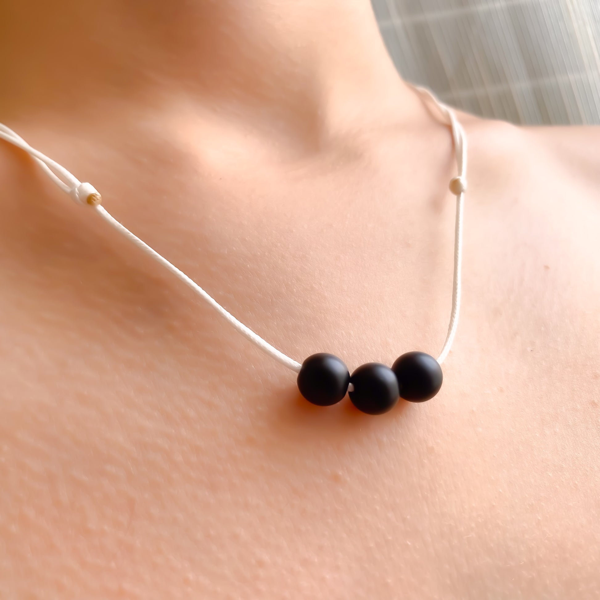Karma 2.0 Necklace (White&Agate)