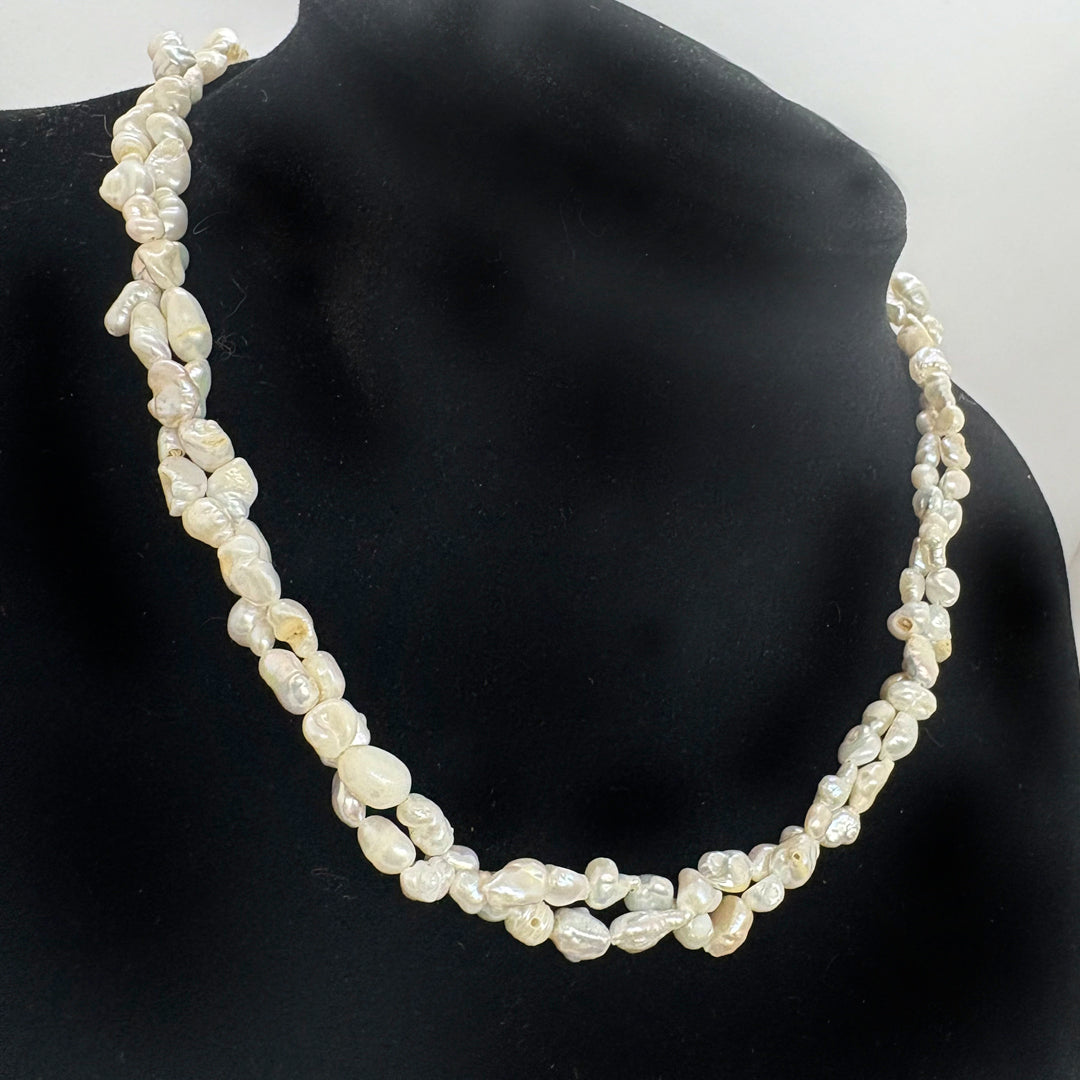 Cultured Pearls Necklace