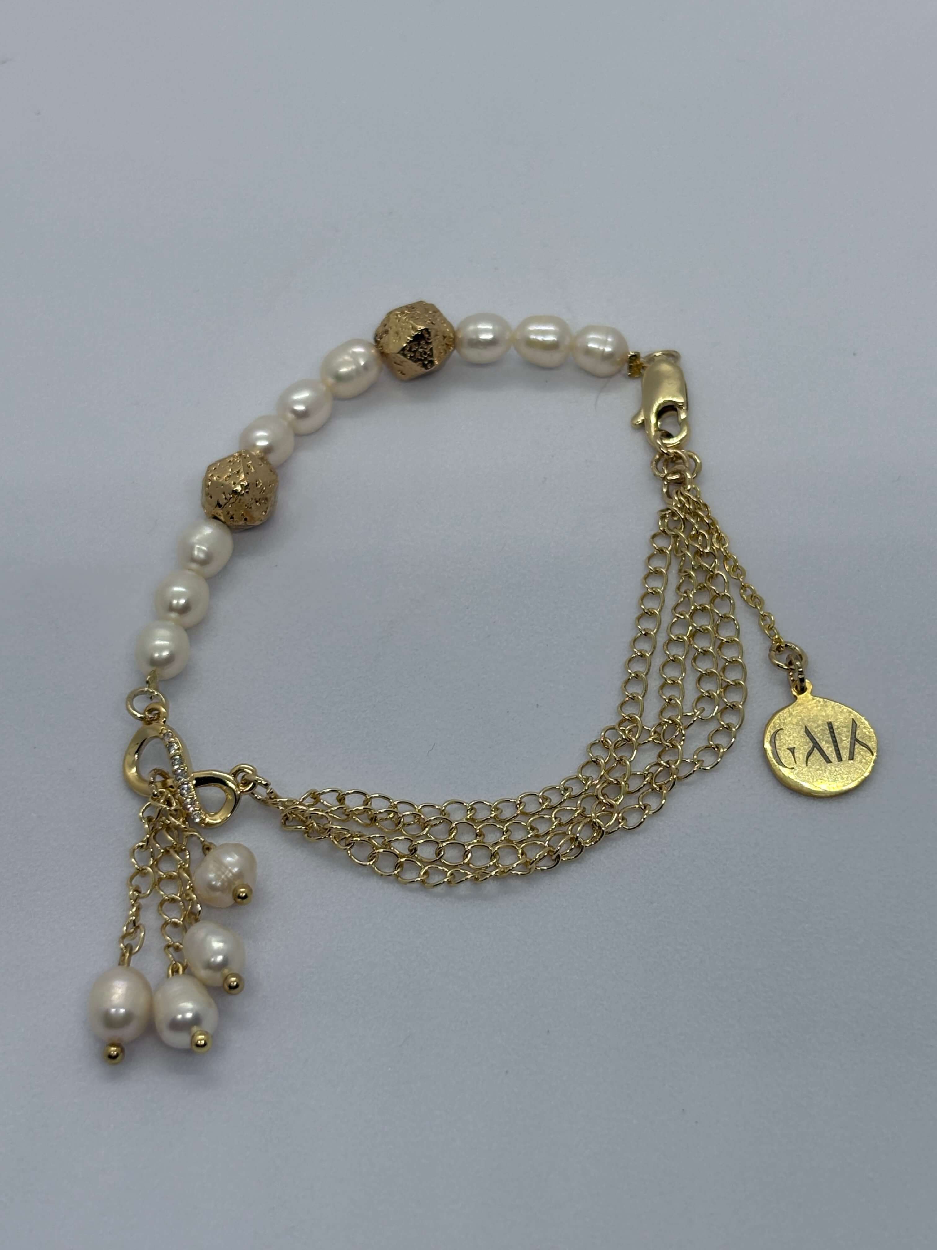 Infiniti Pearl Bracelet