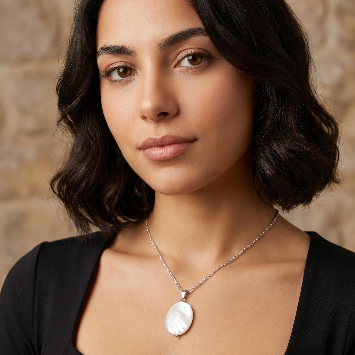 Mother of Pearl Cabochon Necklace