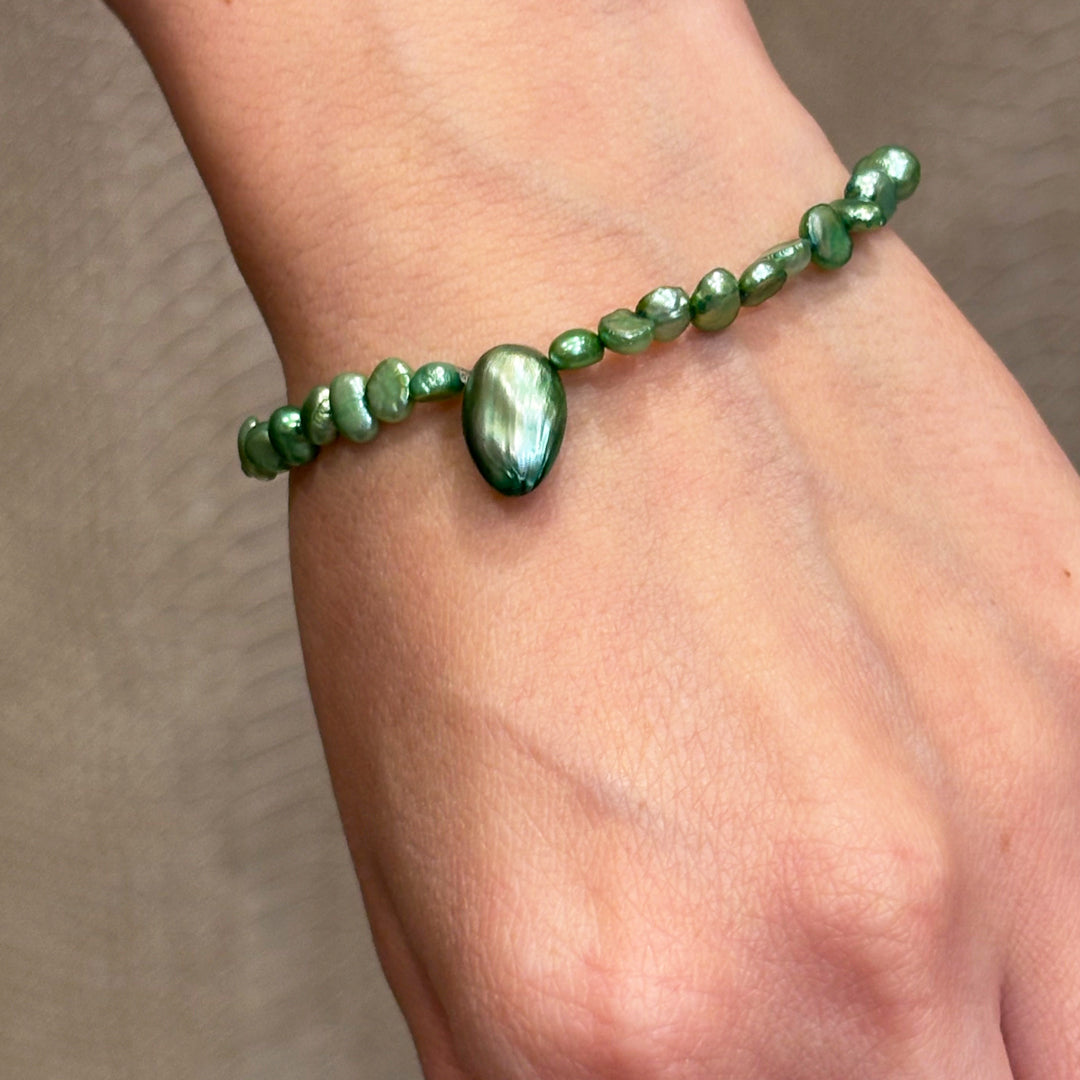 The Big Green Pearl Bracelet