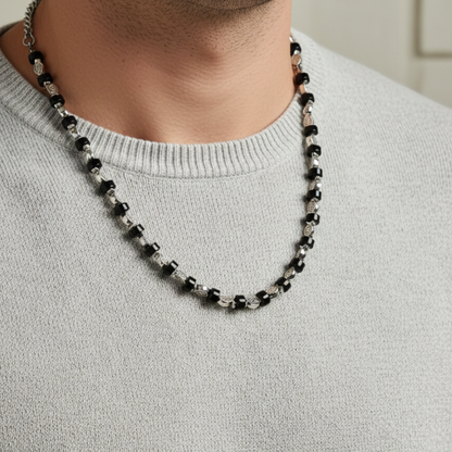 Silence Onyx Necklace