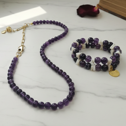 Regal Chevron Necklace