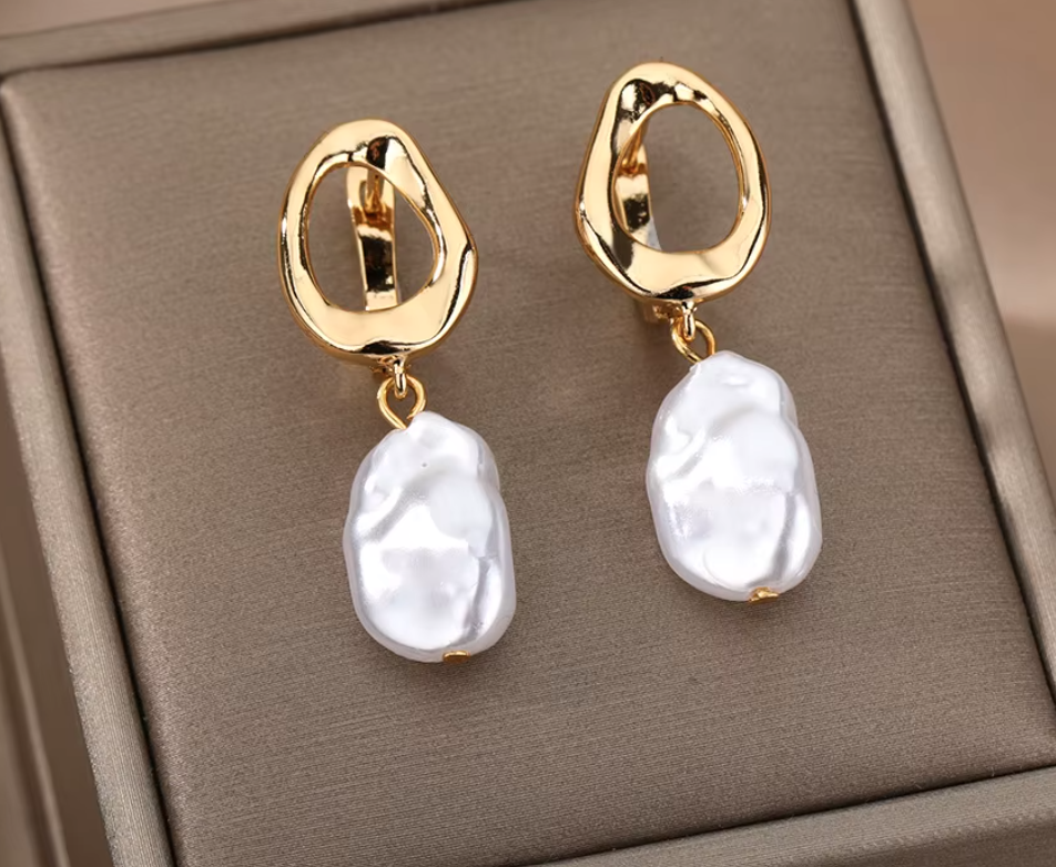 18k Gold-Plated Teardrop pearl earrings