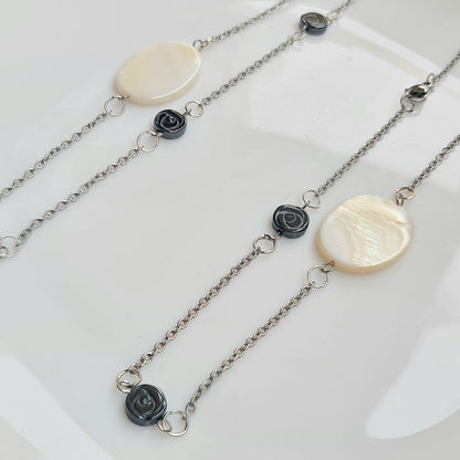 Shell Noir Long Necklace