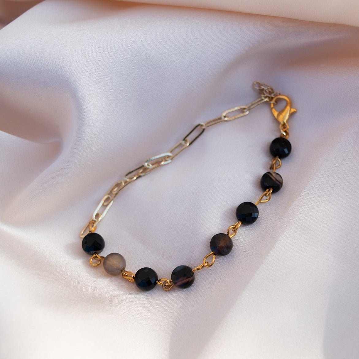 Black Agates Onyx Chocker - GAIA