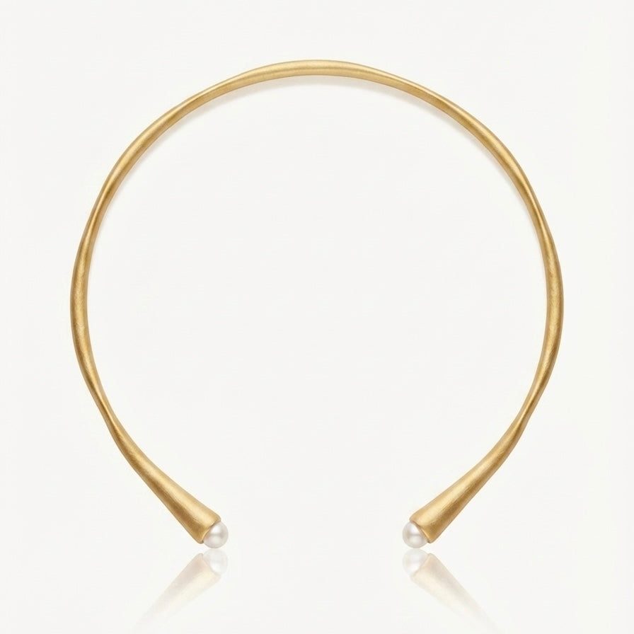 Aurelia Arc Necklace