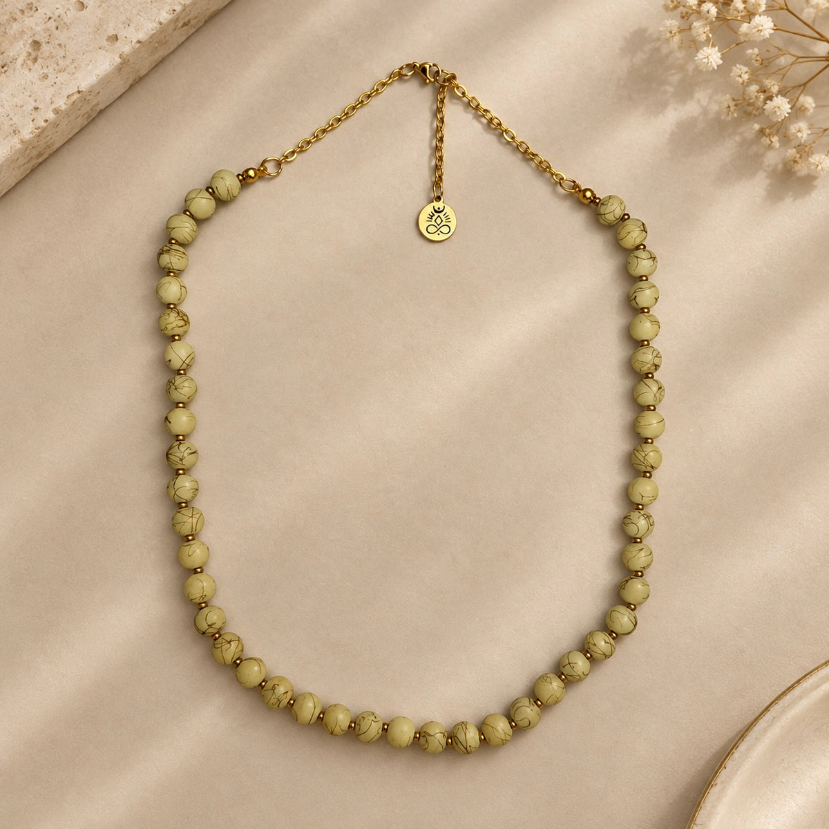 Verdant Serpentine Strand