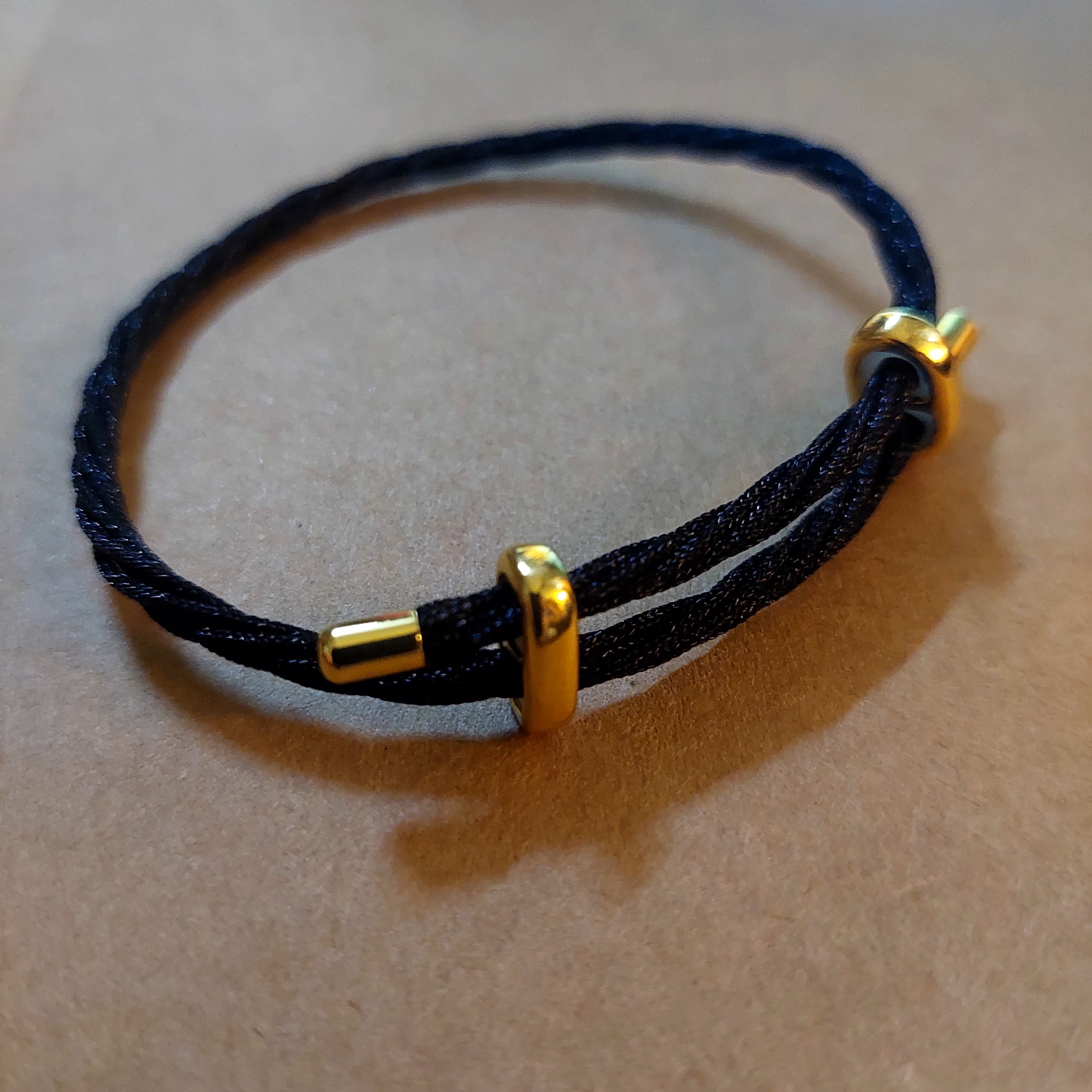 Bracelet en fil d'acier
