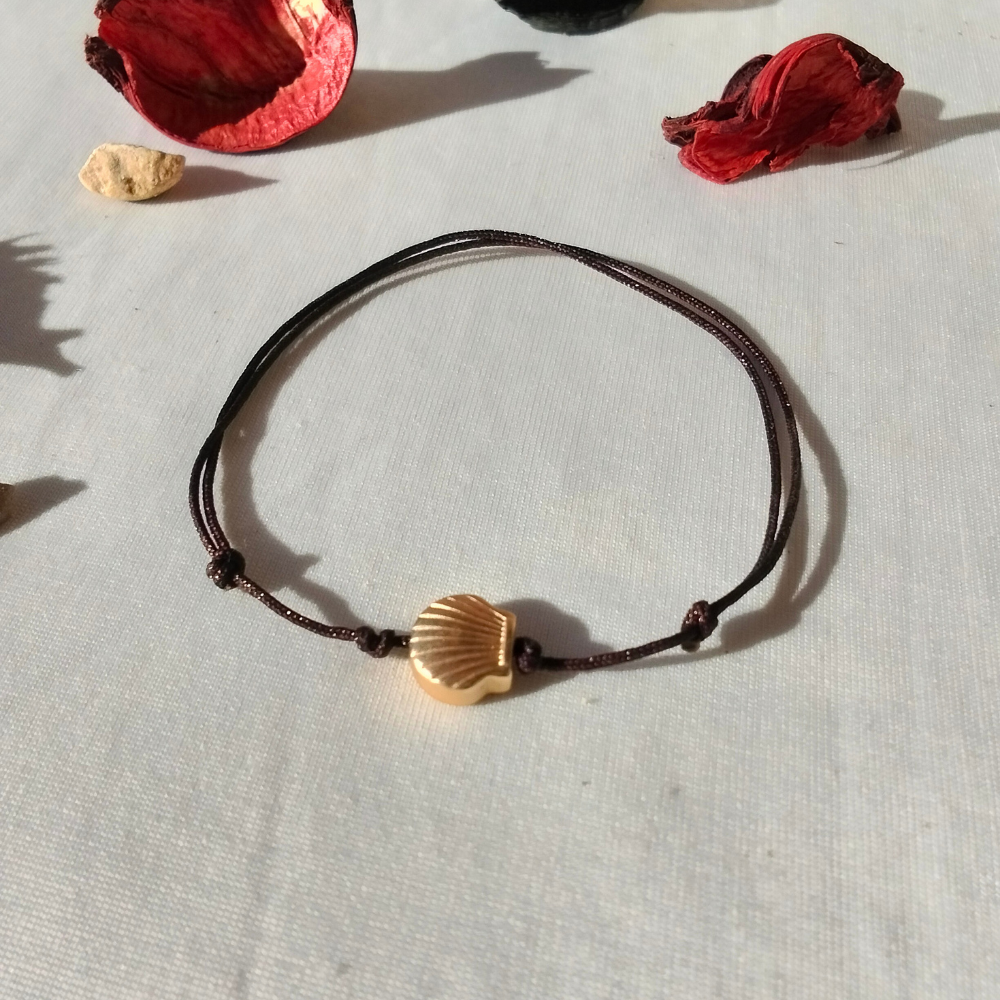 Golden shell Bracelet