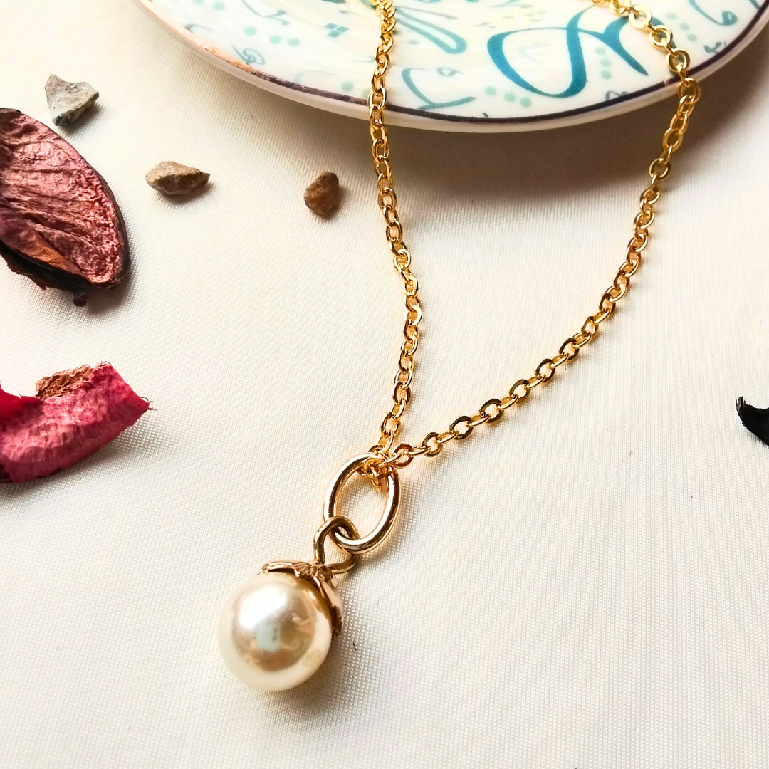 The Pearl Necklace